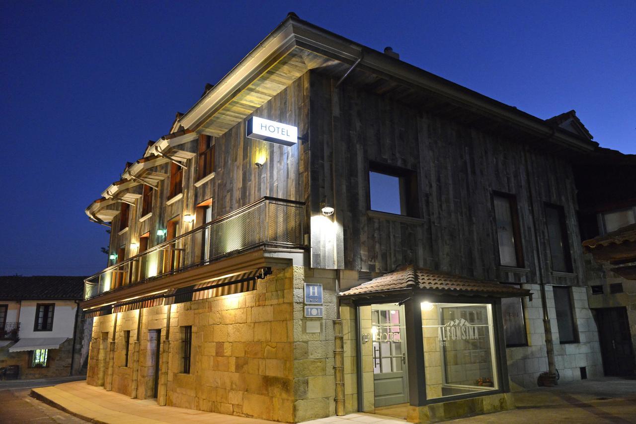 Hotel La Alfonsina Santibanez de Villacarriedo Exteriér fotografie